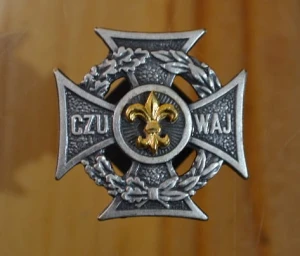 Krzyż harcerski z nabitą złotą lilijką 